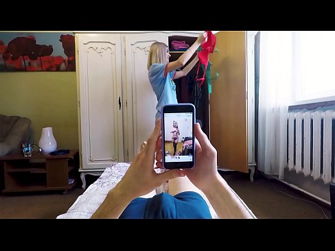 ❤️ Njerka e bëri vëllain e saj të mbaronte pak para se nëna të vinte në shtëpi ️ Porno tek ne ☑